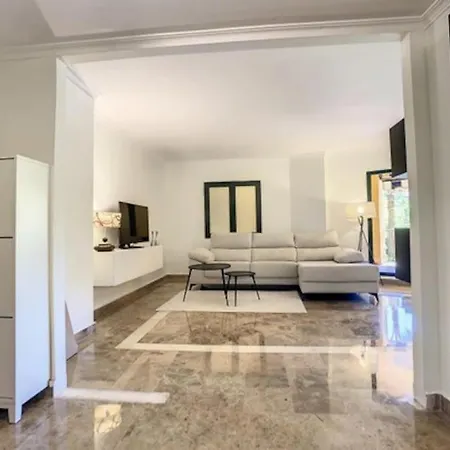 Apartamento Avn Barcelona Marbella